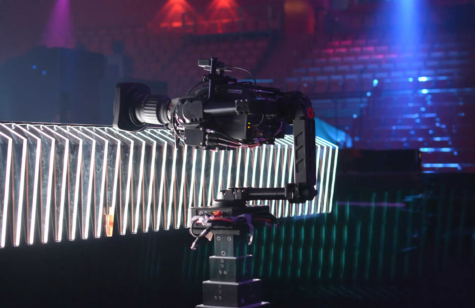 Intuitive Aerial NEWTON 3-axis remote head